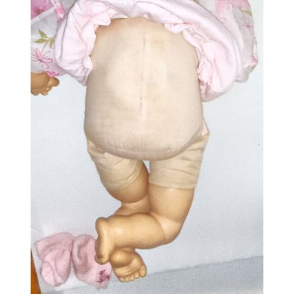 21" 1965 Madame Alexander Cloth Body with Vinyl Head and Limbs Baby Doll - Picture 10 of 12